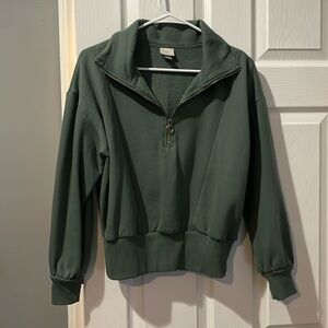Quarter-zip sweatshirt, size S
